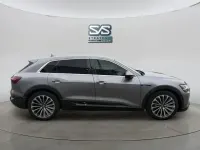 Usado Audi e-tron Advanced 300 kW (408 CV) 2019 Gris SUV