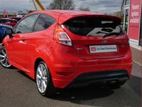 Used Ford Fiesta Zetec 123 HP (90 kW) 2017 Red Hatchback