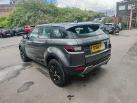 Używany Land Rover Range Rover evoque SE 2016 Szary Kombi