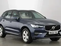 Used Volvo XC60 Momentum 247 HP (181 kW) 2022 Blue SUV