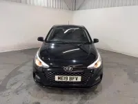 Used Hyundai i20 Premium 100 HP (73 kW) 2019 Black Hatchback