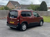 Gebraucht Peugeot Rifter Allure Premium 2021 Braun Van / Kleinbus