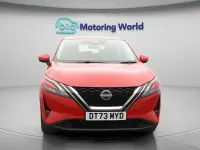 Gebraucht Nissan Qashqai Acenta Premium 140 PS (102 kW) 2024 Rot SUV