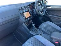 Usado VW Tiguan R-line 150 HP (110 kW) 2022 Branco SUV