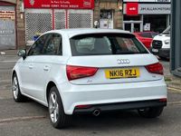 Usado Audi A1 Sportback Sport 116 HP (85 kW) 2016 Branco Citadino