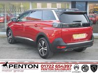 Gebraucht Peugeot 5008 GT 130 PS (95 kW) 2022 Rot SUV