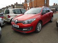 Used Renault Mégane GrandTour LIMITED 2016 Red Estate
