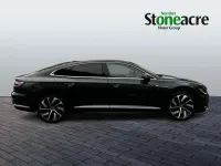Begagnad VW Arteon R-line 190 HK (139 kW) 2021 Grå Halvkombi