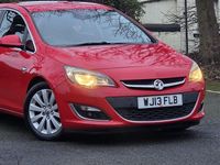 Second-hand Vauxhall Astra Elite 165 CP (121 kW) 2013 Roșu Hatchback