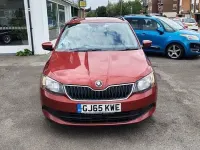Used Skoda Fabia SE 90 HP (66 kW) 2015 Red Estate