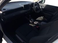 Used Honda HR-V Elegance 131 HP (96 kW) 2022 White SUV