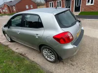 Used Toyota Auris 124 HP (91 kW) 2007 Silver Hatchback