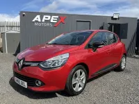 Used Renault Clio Dynamique 75 HP (55 kW) 2015 Red Hatchback