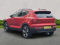 Begagnad Volvo XC40 Ultra 2025 Röd SUV