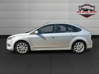 Used Ford Focus Zetec 125 HP (91 kW) 2009 Silver Hatchback