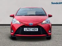 Used Toyota Yaris 100 HP (73 kW) 2020 Red Hatchback