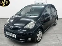Używany Toyota Aygo 68 KM (50 kW) 2013 Czarny Hatchback