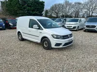 Usado VW Caddy Trendline 2018 Branco Monovolume