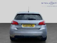 Used Peugeot 308 Allure 129 HP (94 kW) 2019 Grey Hatchback