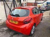 Used Peugeot 208 Active 82 HP (60 kW) 2015 Orange Hatchback
