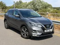 Used Nissan Qashqai N-Connecta 110 HP (80 kW) 2017 Grey SUV