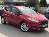 Used Ford Fiesta Titanium 100 HP (73 kW) 2017 Red Hatchback