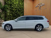 Used VW Passat SE 150 HP (110 kW) 2020 White Estate