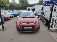 Begagnad Citroën C3 Feel 2018 Röd Halvkombi