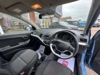 Used Kia Picanto Air 68 HP (50 kW) 2012 Blue Hatchback