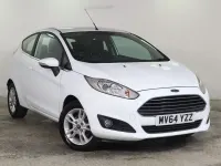 Used Ford Fiesta Zetec 82 HP (60 kW) 2014 White Hatchback