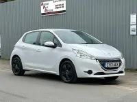 Used Peugeot 208 Access 82 HP (60 kW) 2013 White Hatchback
