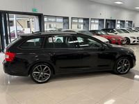 Used Skoda Octavia vRS 184 HP (135 kW) 2017 Black Estate