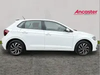Used VW Polo Life 94 HP (69 kW) 2023 White Hatchback