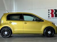 Used VW up! move up! 60 HP (44 kW) 2017 Yellow Hatchback