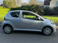 Gebraucht Toyota Aygo 2012 Silber Kleinwagen
