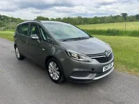 Second-hand Vauxhall Zafira Design Edition 2017 Gri Monovolum