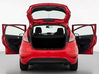 Used Ford Fiesta Zetec 82 HP (60 kW) 2017 Red Hatchback