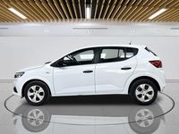 Usado Dacia Sandero Essentiel 65 HP (47 kW) 2022 Branco Citadino
