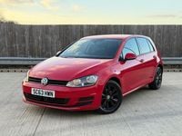 Used VW Golf VII SE 105 HP (77 kW) 2014 Red Hatchback