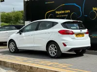 Used Ford Fiesta Zetec 100 HP (73 kW) 2018 White Hatchback