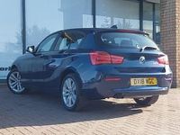 Używany BMW 120 Sport Line 184 KM (135 kW) 2018 Niebieski Hatchback