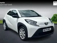 Used Toyota Aygo X PURE 72 HP (52 kW) 2024 White SUV