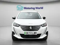 Second-hand Peugeot e-2008 Active+ 100 kW (136 CP) 2022 SUV