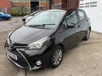 Used Toyota Yaris 99 HP (72 kW) 2015 Black Hatchback