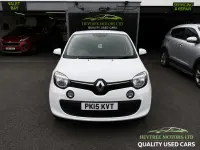 Used Renault Twingo Expression 70 HP (51 kW) 2015 White Hatchback