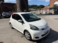 Used Toyota Aygo 68 HP (50 kW) 2012 White Hatchback