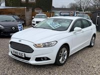 Used Ford Mondeo Titanium 180 HP (132 kW) 2015 White Hatchback
