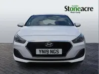 Used Hyundai i30 SE 120 HP (88 kW) 2019 White Hatchback