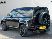 Used Land Rover Defender SE Dynamic 249 HP (183 kW) 2023 Santorini black SUV