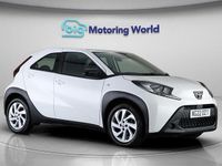 Used Toyota Aygo X PURE 72 HP (52 kW) 2022 White SUV